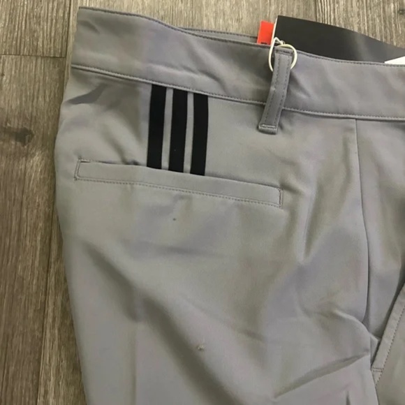 Adidas Mens ADI golf shorts Gray with black size 36 - Picture 2 of 4